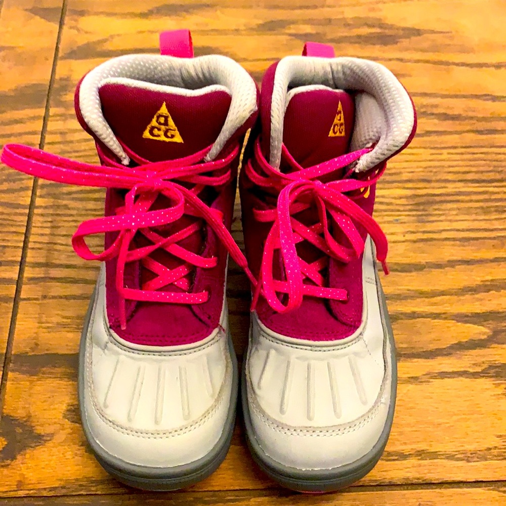 Girls Nike winter boots size 13